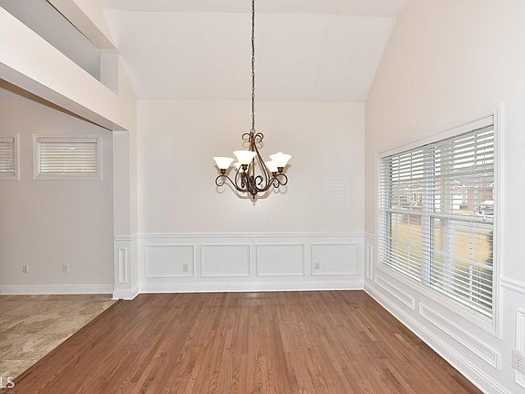 5th image of 555 Coalville Dr