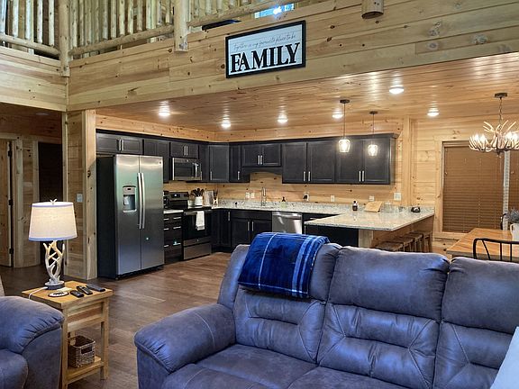 3rd image of 2809 Barefoot Pass Way