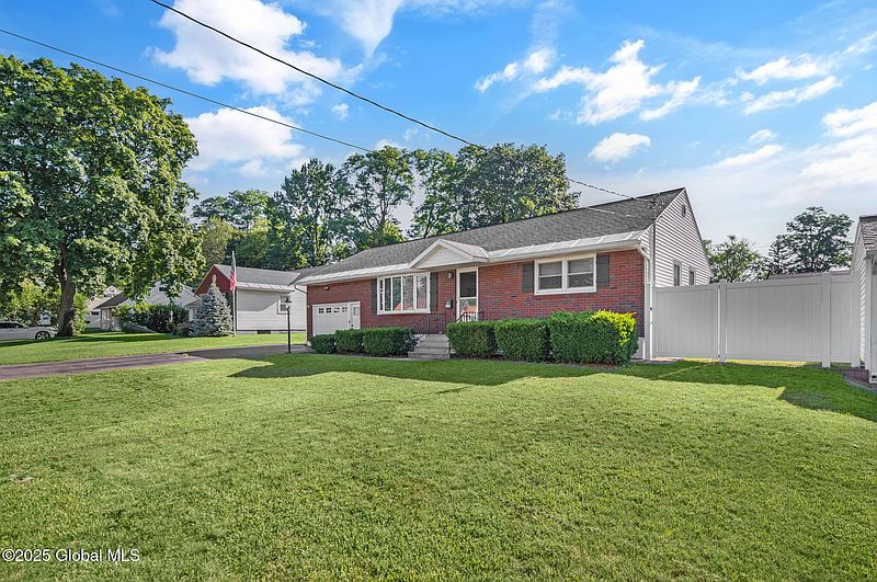 3rd image of 954 Obrien Avenue