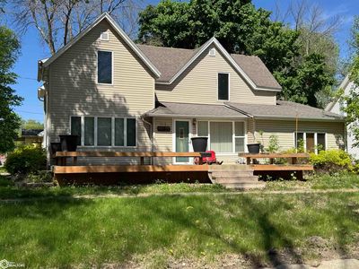 113 S 9th St, Clear Lake, IA, 50428