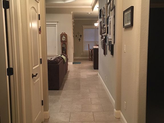 3rd image of 2142 Chestnut Oak Cir