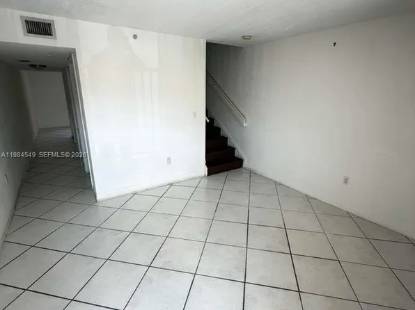 12645 SW 91st St APT 206, Miami, FL 33186