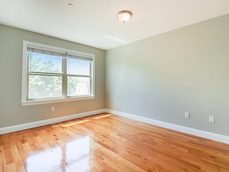 381 Communipaw Ave #3B — Photo 11