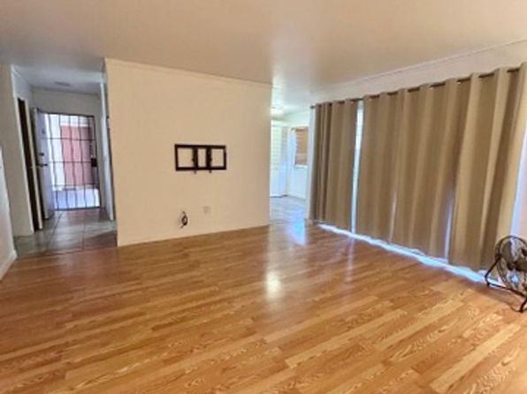 5452 Adobe Falls Rd Unit 3