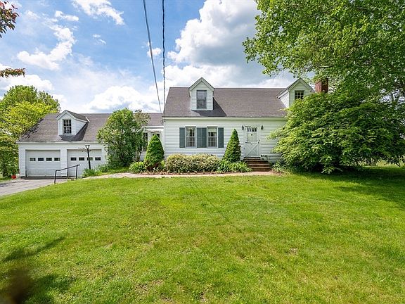 3rd image of 98 Park Hill Rd
