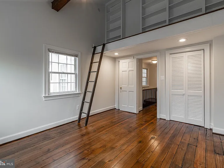 511 Wilkes St — Photo 24