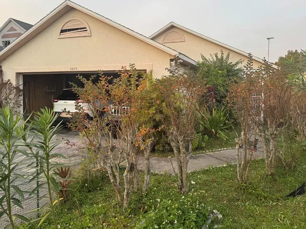 5425 Wood Crossing St, Orlando, FL 32811