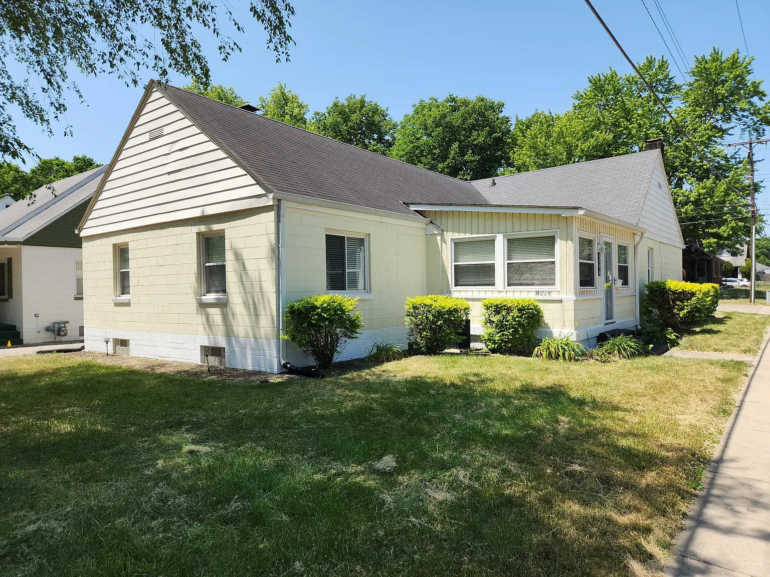 1862 N Holmes Ave photo 1