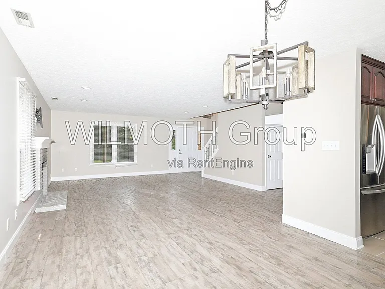 9224 Oak Knoll Ln — Photo 4