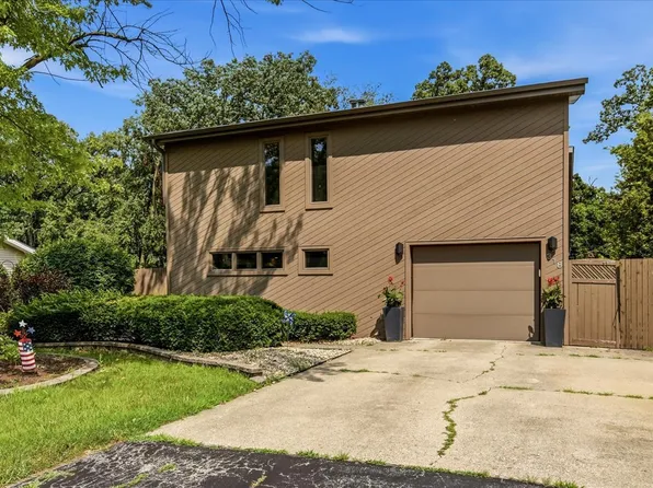 (undisclosed Address), Shorewood, IL 60404