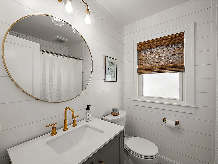 4420 Elmwood Ave — Photo 15