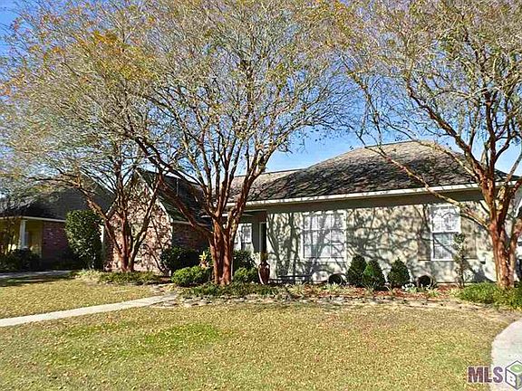 3rd image of 36438 Manchac Crossing Ave