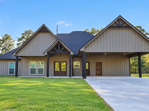 375 County Road 725, Buna, TX 77612