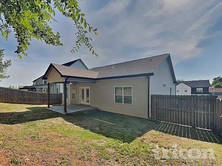 476 Woodtrace Dr — Photo 16