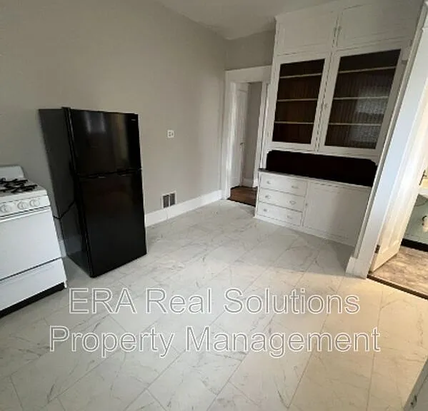 2710 Ruberg Ave #2R — Photo 6