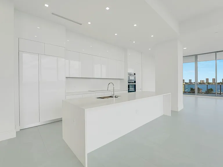 220 Lake Shore Dr #612 — Photo 13
