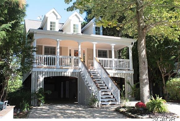 1st image of 421 Tamarack Dr