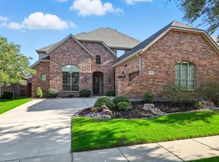 1121 Burnett Dr, Argyle, TX 76226