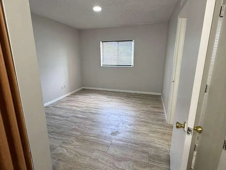 3610 N 56th Ave #205 — Photo 7