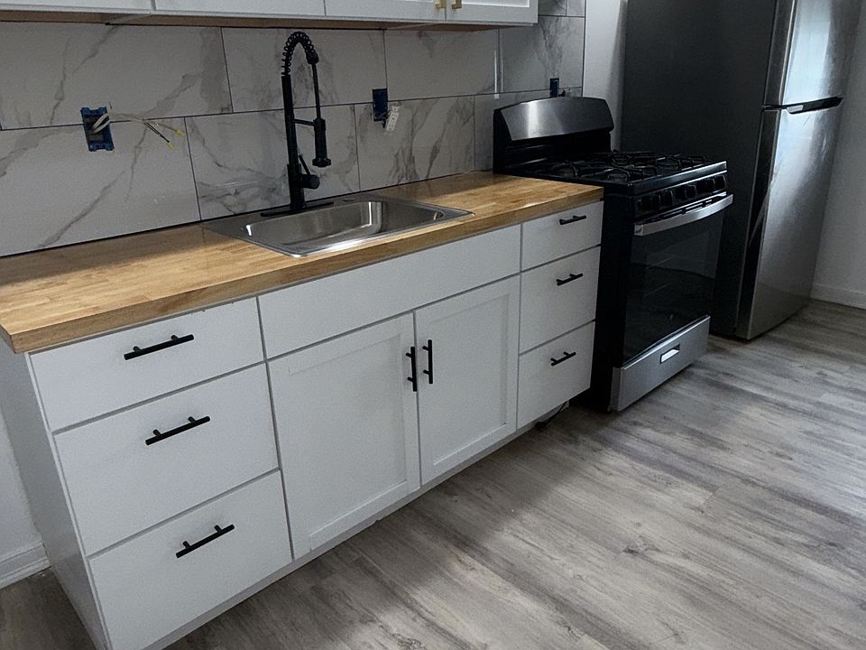 1st image of 61 Forest St #3