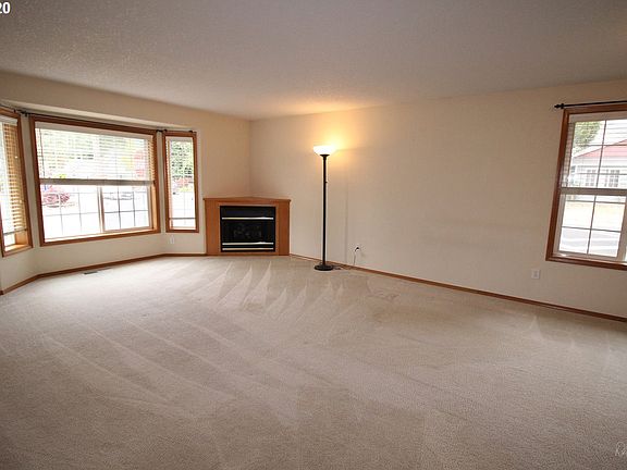 3rd image of 2495 N Kamiakan Dr