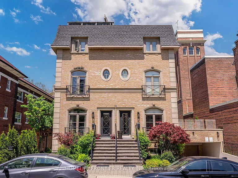 22 Balmoral Ave #4 — Photo 2