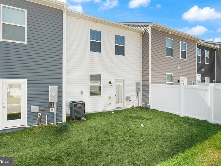 138 Willett Hollow St — Photo 38