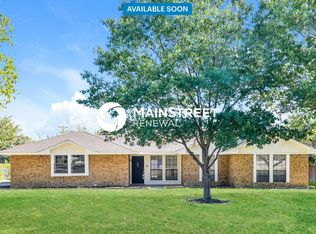 102 Mabry Ln, Red Oak, TX 75154
