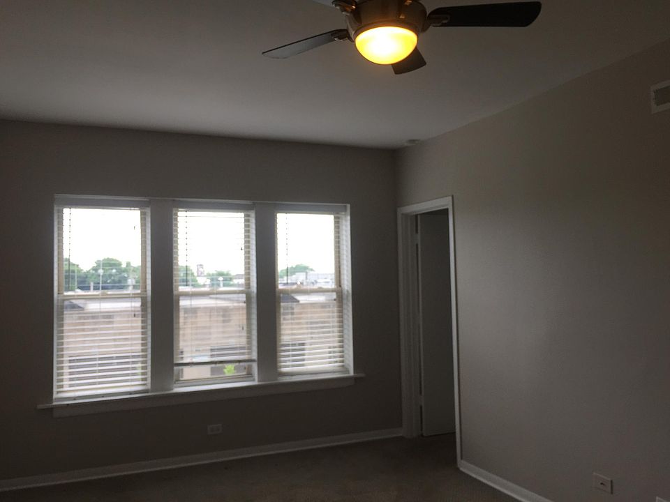 2nd image of 4502 W Fullerton Ave