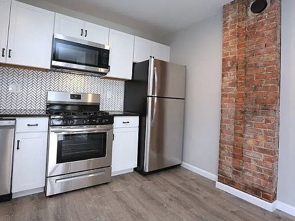 4th image of 1 Stebbins St #1