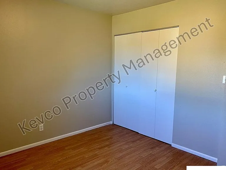 1728 Azalea Dr — Photo 12