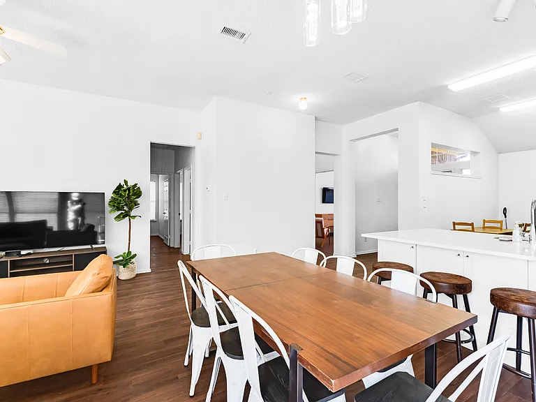 2316 Gerber Dr — Photo 23