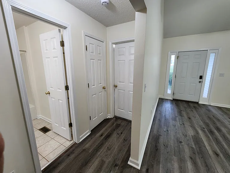 1140 Towne Square Ln #MAIN — Photo 10
