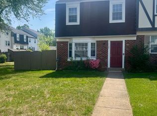 1133 James Madison Cir, Fredericksburg, VA 22405