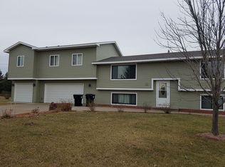 19975 Swallow St NW, Oak Grove, MN 55011