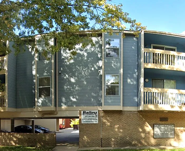 1010 West Springfield Avenue - Bailey 3BR — Photo 1