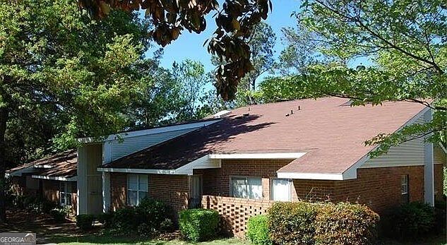 1st image of 106A Westcliff Cir