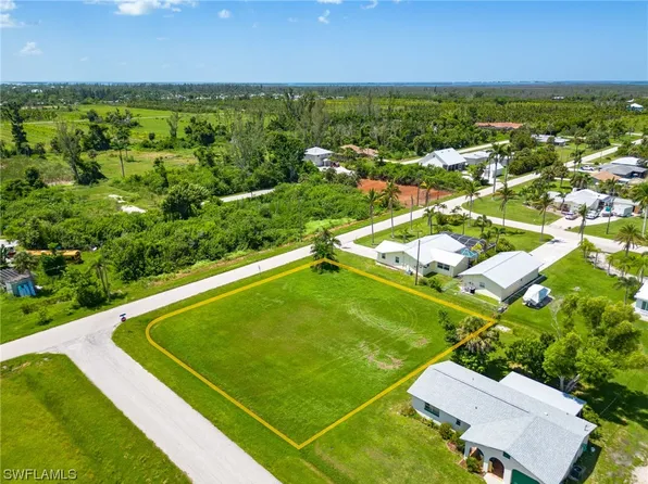 15715 Missouri St, Bokeelia, FL 33922