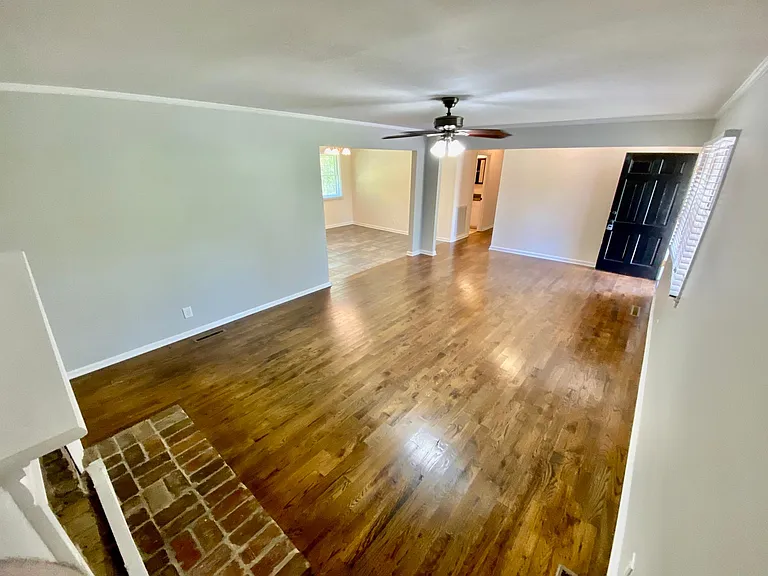 1634 Fernwood Cir — Photo 8