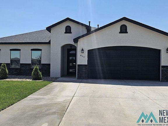 2nd image of 803 Pima Dr