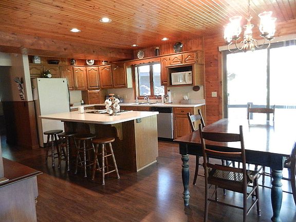 5th image of 225 Quail Cove Dr