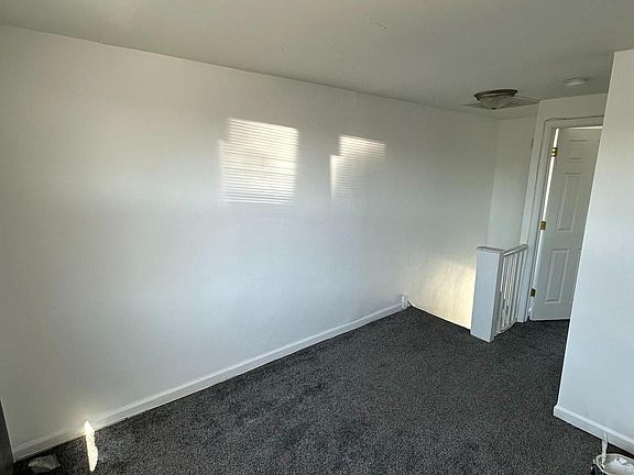 2nd image of 2078 Fraley St #2
