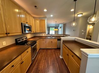938 Hunley Dr, Virginia Beach, VA 23462
