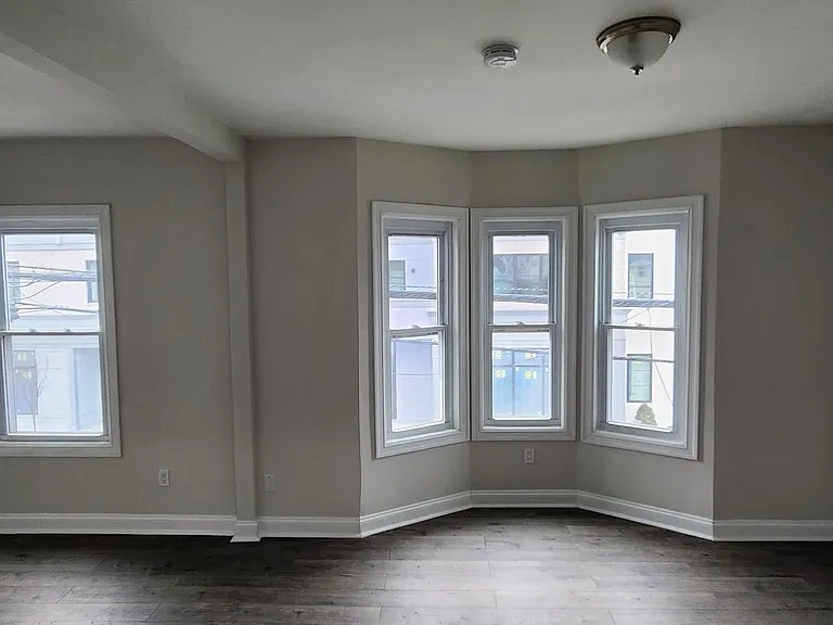 182 Ashford Ave #2 — Photo 5