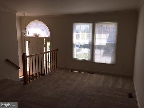 4th image of 15498 Travailer Ct
