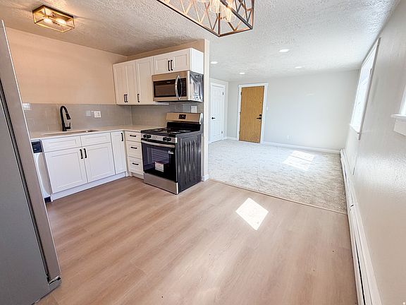 3rd image of 647 E Swenson Ave S #1