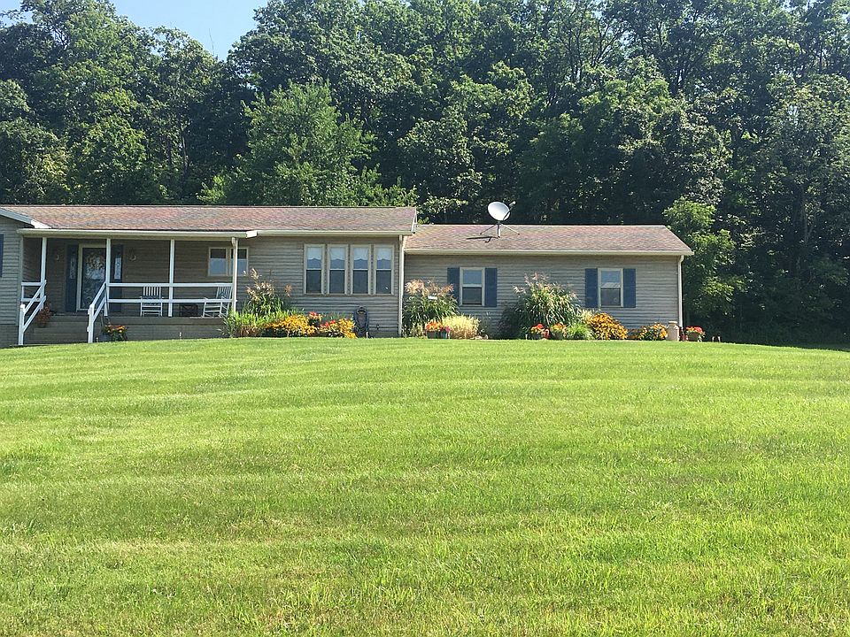 2nd image of 45150 Devolld Cemetery Ln
