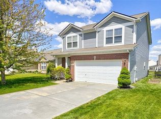 3475 Firethorn Dr, Whitestown, IN 46075