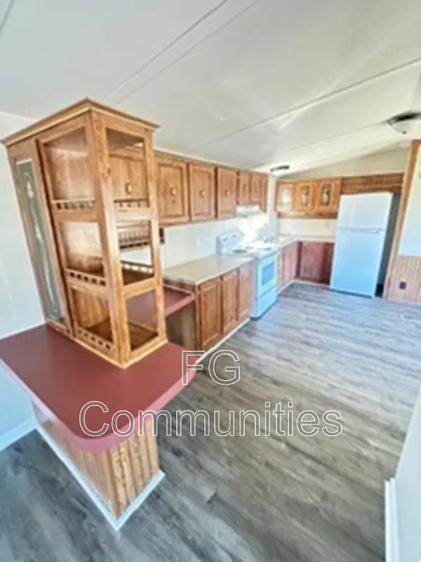 1754 Zion Rd — Photo 3