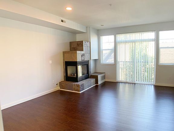 3rd image of 12701 SE 41st Pl